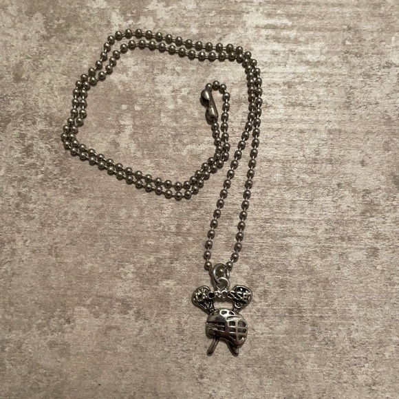 Lacrosse Necklace - Picture 1 of 1